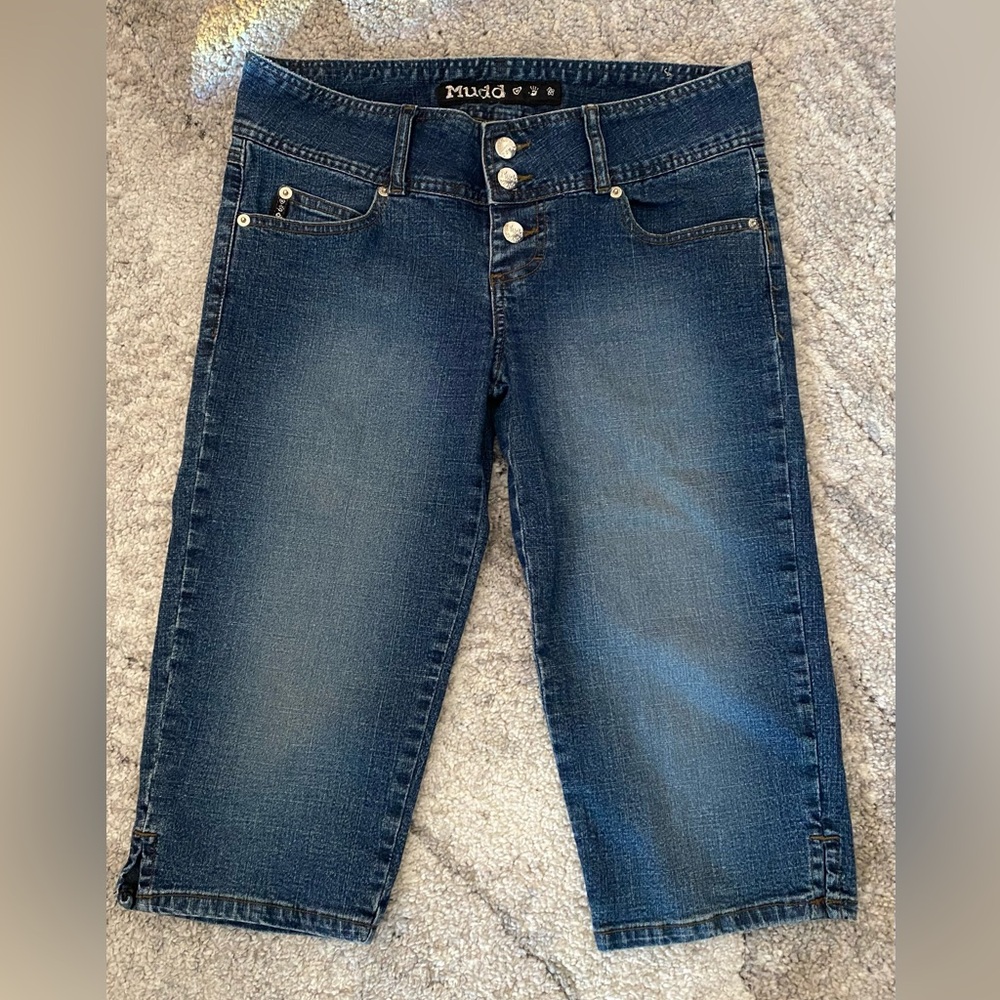 Mudd Low Rise Button Fly Capris, Size 7 Y2K
